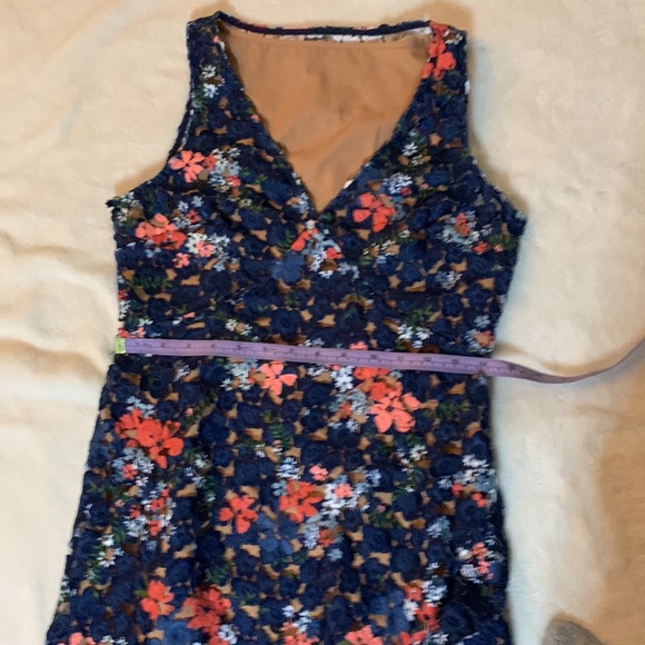 Michael Kors navy and peach lace dress - Picture 8 of 9